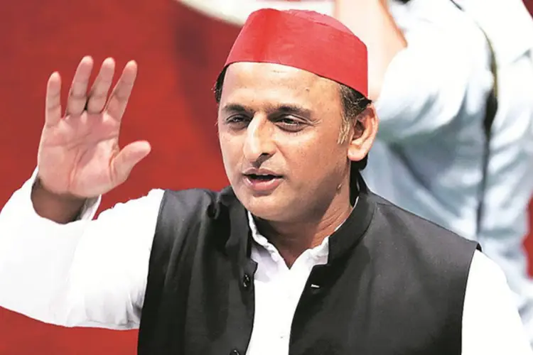 UP Election 2022: अखिलेश यादव के सितारे क्या दिला पाएंगे सत्ता